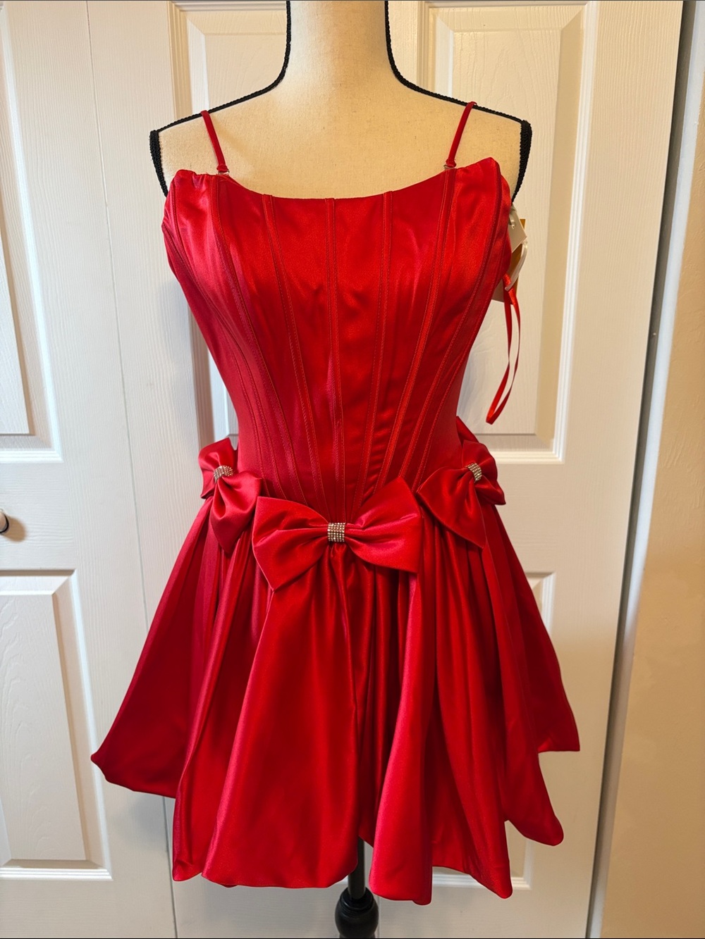 NWT Couture Lee Red Corset Mini Dress with Bows & Rhinestones – Size 6.